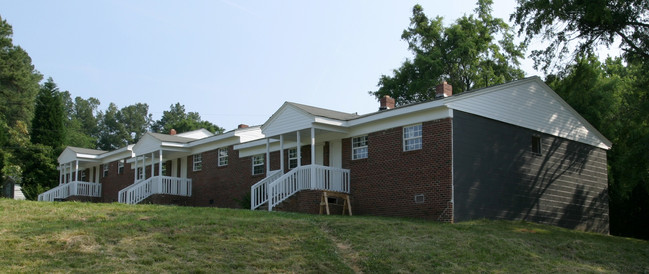 721-731 S Main St in Woodruff, SC - Foto de edificio - Building Photo