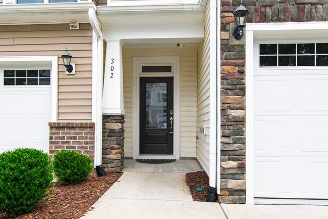 302 Lionel St in Durham, NC - Building Photo - Building Photo