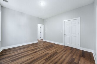 913 S 18th St in Newark, NJ - Foto de edificio - Building Photo