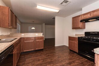 21835 N Werrington Way in Houston, TX - Building Photo - Building Photo