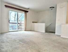 253 Pinewood Cir in Plymouth, MI - Building Photo - Building Photo