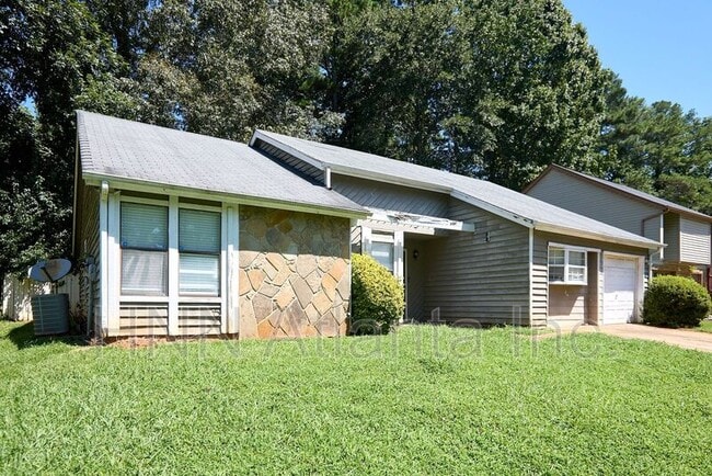 3882 Springleaf Point in Stone Mountain, GA - Building Photo - Building Photo