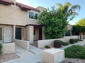 20227 N 21st Dr in Phoenix, AZ - Building Photo