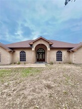 4701 Ponds Edge Rd in Palmhurst, TX - Building Photo - Building Photo