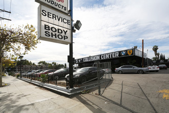 Watermark Apartments in Reseda, CA - Foto de edificio - Building Photo