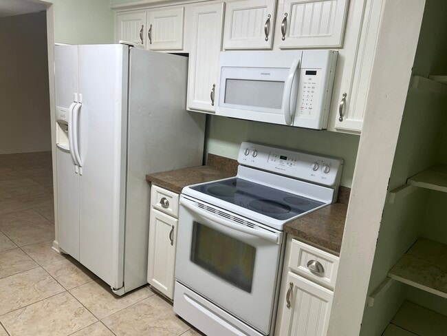 5 Rivermist Ln in Savannah, GA - Foto de edificio - Building Photo