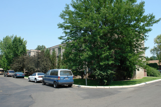 Samaritan Village Apartments in Boise, ID - Building Photo - Building Photo