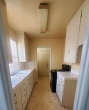 2047 Glendale Ave in Modesto, CA - Building Photo - Building Photo