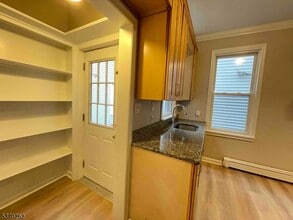20 Gould St in Verona, NJ - Building Photo - Building Photo