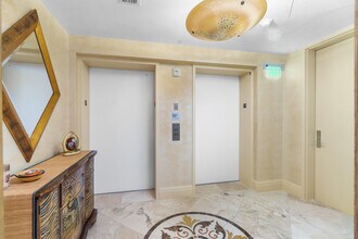 1600 S Ocean Blvd in Pompano Beach, FL - Foto de edificio - Building Photo