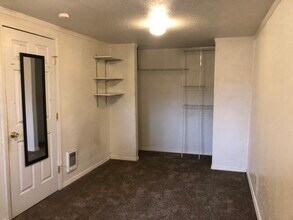 1200 NE McGee St, Unit A in Pullman, WA - Foto de edificio - Building Photo