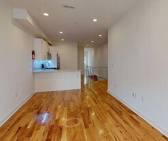 1642 N Marshall St in Philadelphia, PA - Building Photo
