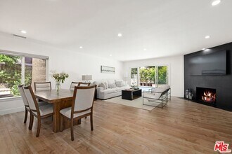 16141 Dickens St in Los Angeles, CA - Building Photo - Building Photo