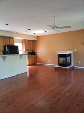698 Heathwalk Mews in Gaithersburg, MD - Foto de edificio - Building Photo