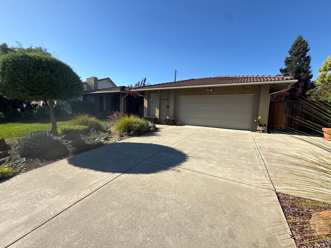 3416 Withersed Ln in Walnut Creek, CA - Foto de edificio - Building Photo