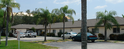 1418 SE 8th Ter in Cape Coral, FL - Building Photo - Building Photo