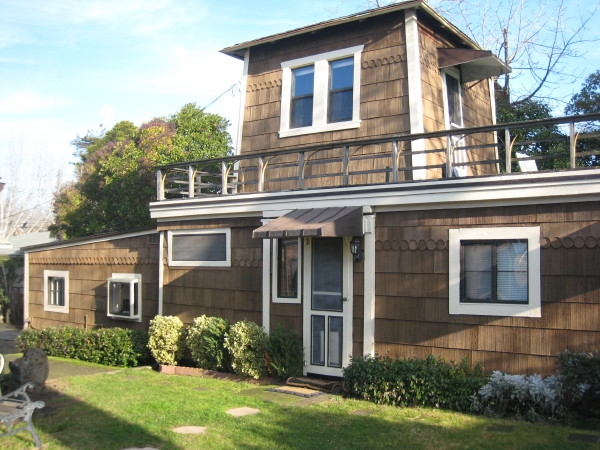 Parkhearst Estate in Petaluma, CA - Building Photo - Building Photo