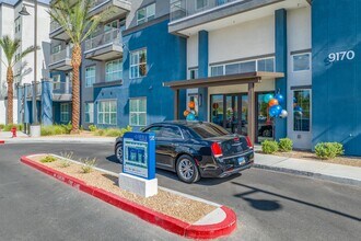 Mera Rhodes Ranch 55+ Active Adult in Las Vegas, NV - Foto de edificio - Interior Photo