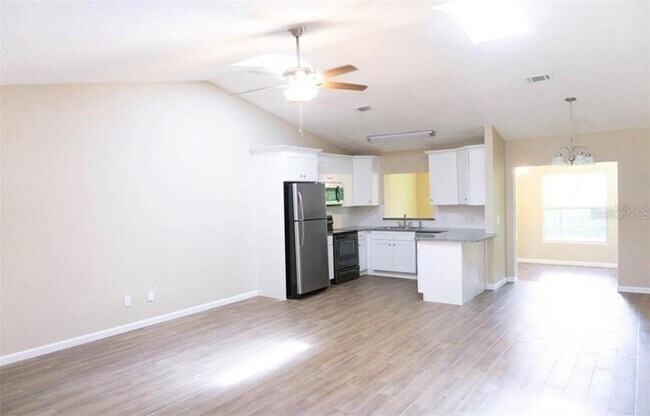 36 Rainstone Ln in Palm Coast, FL - Building Photo - Building Photo