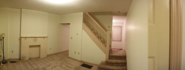 206 Chesterfield Rd in Pittsburgh, PA - Foto de edificio - Building Photo