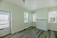 25 Maverick St in Charleston, SC - Building Photo - Building Photo