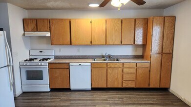 594 Sunflower Rd in Rexburg, ID - Building Photo - Building Photo
