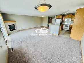 7586 Crimson Ln in Savage, MN - Building Photo - Building Photo