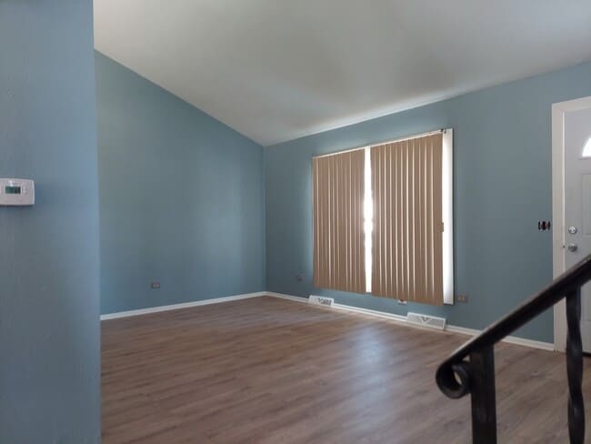 625 Morningside Dr in Round Lake Beach, IL - Building Photo - Building Photo