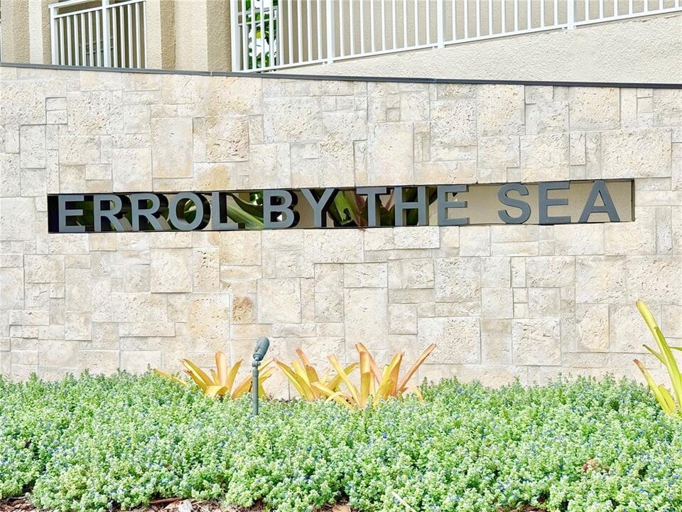 4501 S Atlantic Ave in New Smyrna Beach, FL - Building Photo