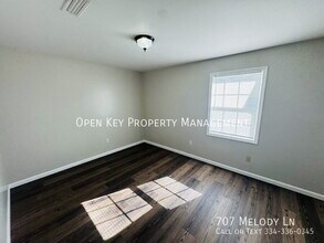707 Melody Ln in Dothan, AL - Building Photo - Building Photo