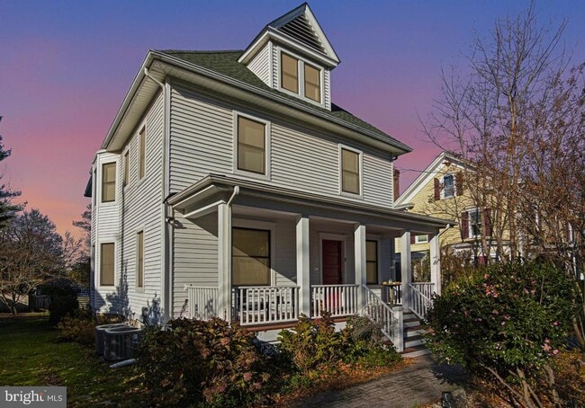 property at 9 Academy St