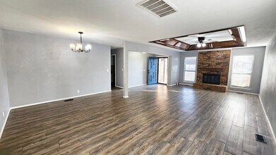 9005 Tracy Dr in Oklahoma City, OK - Building Photo - Building Photo