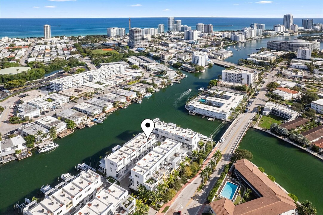 43 N Shore Dr in Miami Beach, FL - Building Photo