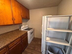 4207 N Divis Ave in Bethany, OK - Building Photo - Building Photo