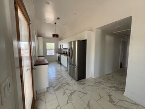 120 N Austin St in Marfa, TX - Building Photo - Building Photo