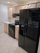 6711 Franklin St in Hollywood, FL - Building Photo - Building Photo