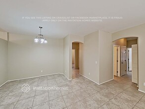 13779 W Maui Ln in Surprise, AZ - Building Photo - Building Photo