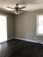 259 Lippincott Ln in Fox Lake, IL - Building Photo - Building Photo