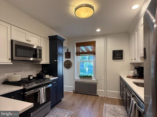 810 E Elm St in Conshohocken, PA - Building Photo - Building Photo