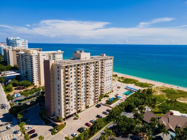 2000 S Ocean Blvd in Pompano Beach, FL - Building Photo - Building Photo