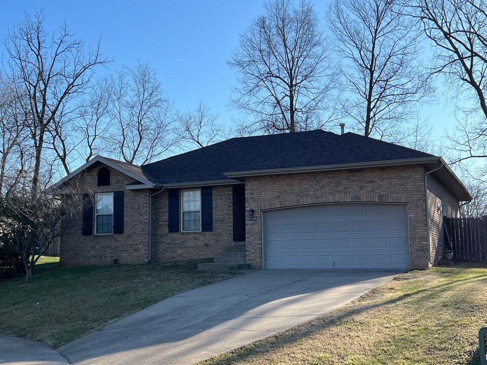 3128 S Overhill Ave in Springfield, MO - Building Photo