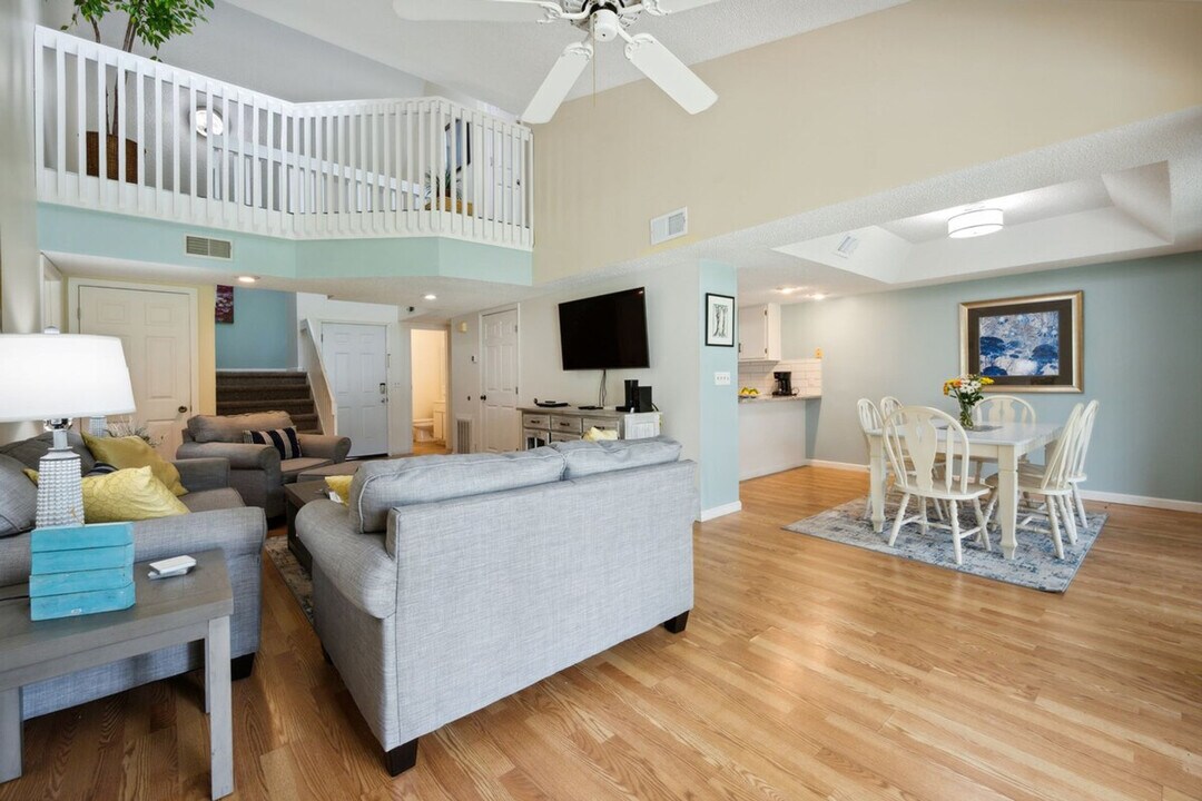 393 Aspen Loop in Pawleys Island, SC - Foto de edificio
