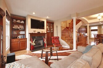 1813 Admiral Ct in Glenview, IL - Building Photo - Building Photo