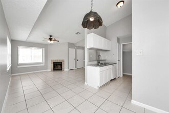 5526 Farley Dr in Houston, TX - Building Photo - Building Photo