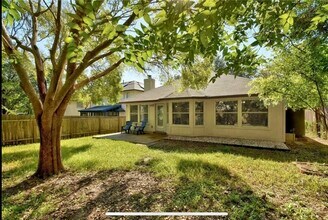 1312 Strickland Dr in Austin, TX - Building Photo - Building Photo