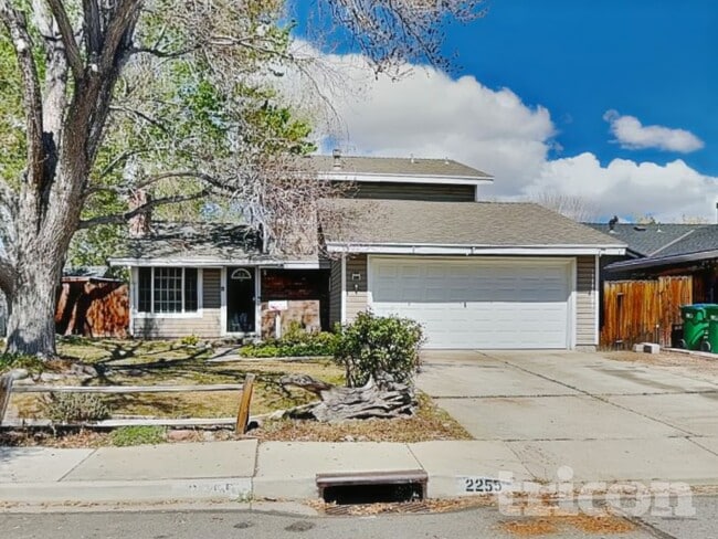 2255 Howard Dr in Sparks, NV - Building Photo - Building Photo