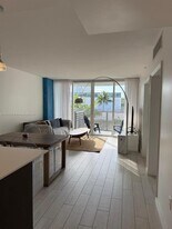 2155 Washington Ct in Miami Beach, FL - Building Photo
