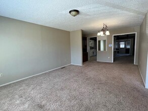 3404 74th St, Unit 401 in Lubbock, TX - Building Photo - Building Photo
