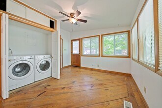 104 Noble St in Chapel Hill, NC - Building Photo - Building Photo
