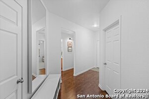 5930 Southern Knoll in San Antonio, TX - Building Photo - Building Photo